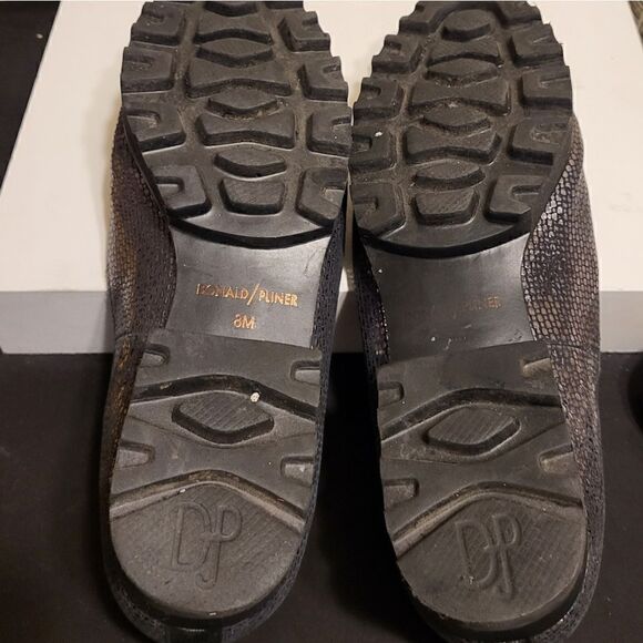 Donald J. Pliner "Elen" Gray/Silvr Pebble Metallic Leather Loafers sz.8 Ret $200 - Picture 8 of 8